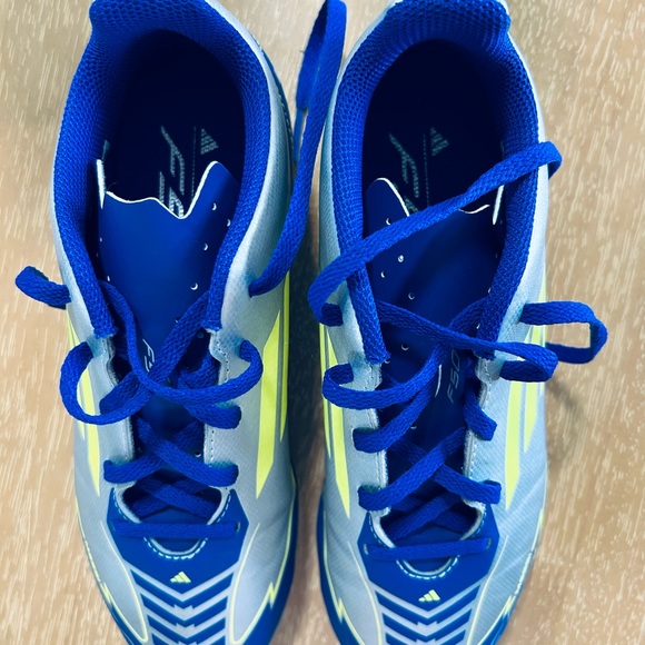 Adidas Kids Blue and Neon Yellow Soccer/Football Cleats - Picture 7 of 8